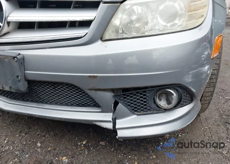 2008 Mercedes-Benz C 300 Luxury/Sport z USA, uszkodzony, nr VIN WDDGF54X98R018608